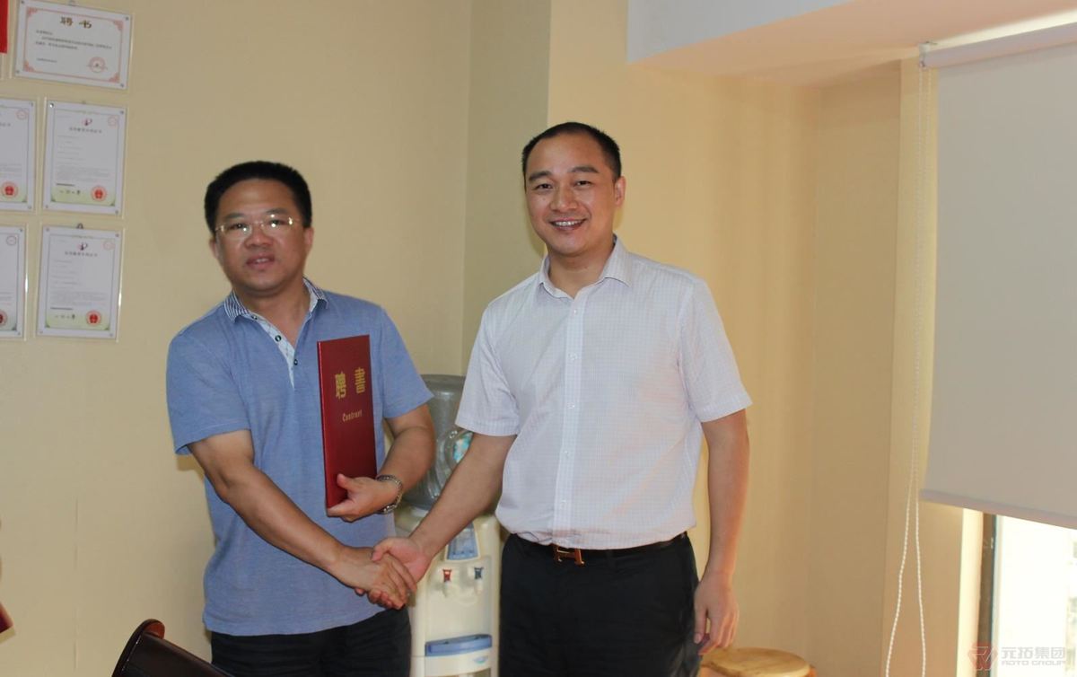 长沙市安监站站长陈杰刚一行莅临我公司调研