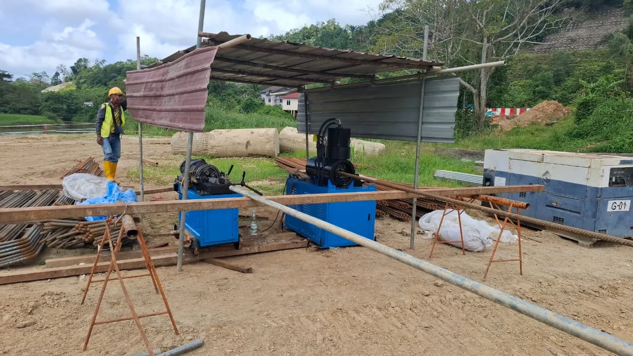 Forged coupler and machine 