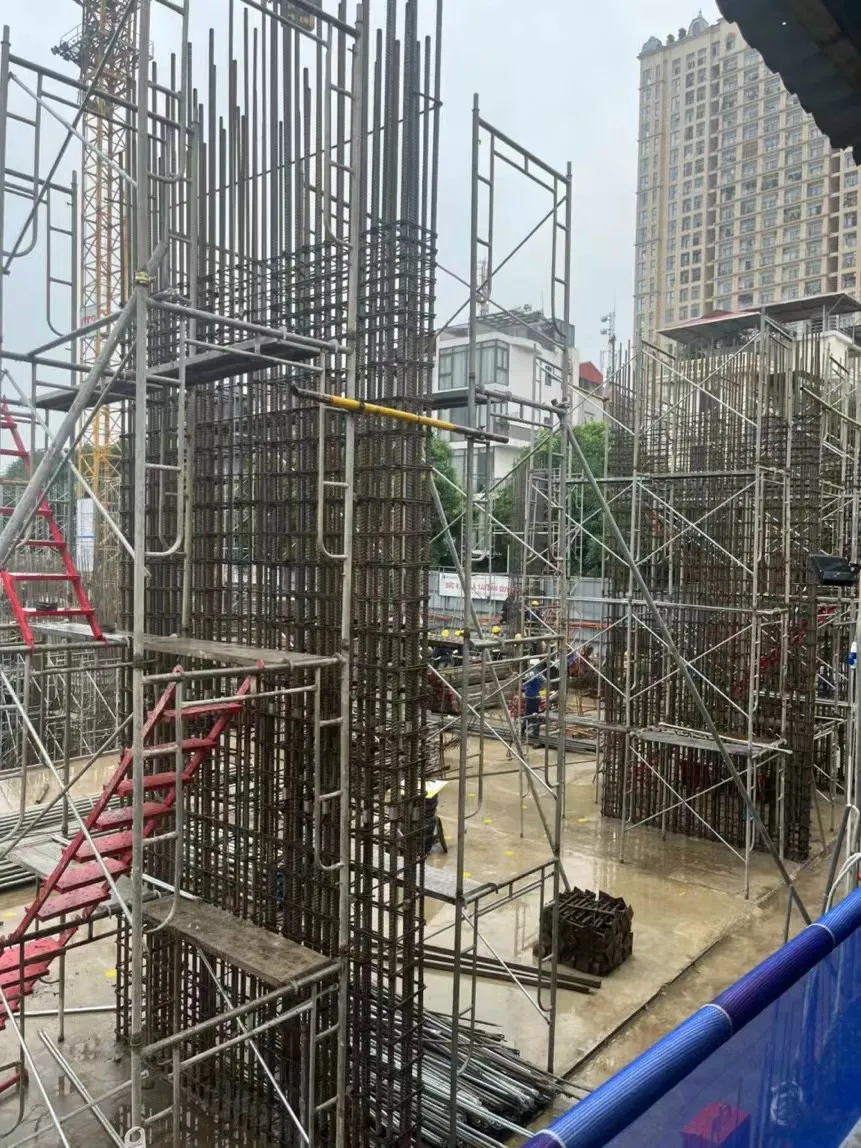 Thread coupler on high rising building site 